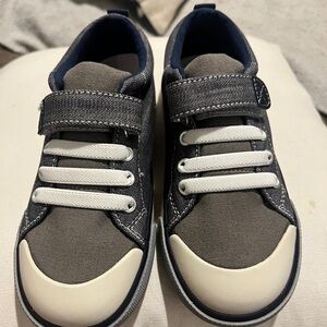 Kids little boy Stevie ll SEE KAI RUN Size 12.5